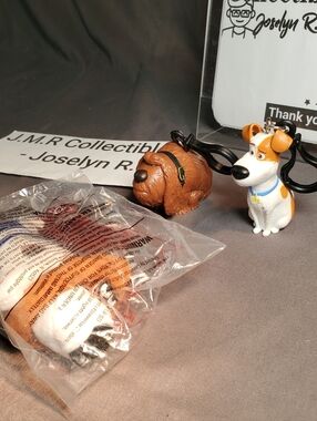 The Secret Life of Pets Max & Duke Figural Keychains - McDonald's Happy Meal sea